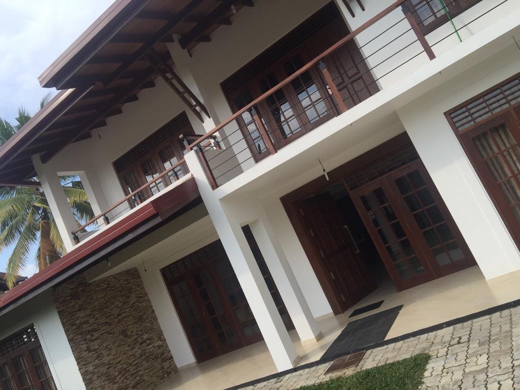 Hasara Villa One Polgasowita Exterior photo