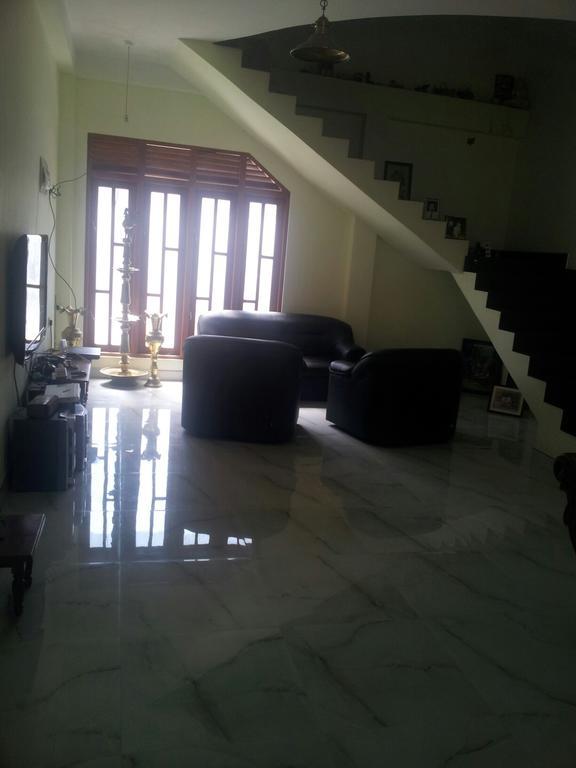 Hasara Villa One Polgasowita Exterior photo